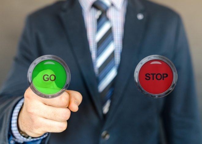 2026 決策心理學深度解析：告別完美主義陷阱，掌握「滿意化策略」對抗決策疲勞，提升職場精英執行力與心理韌性的科學指南